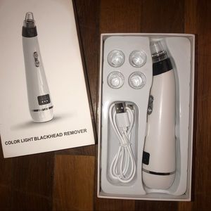 Blackhead Vacuum by The Pore Company 💎💫🪐